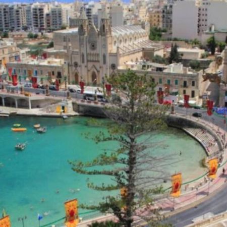 2 Bed Apt In Heart Of St Julians - 5Min From Seafront Saint Julian's ภายนอก รูปภาพ
