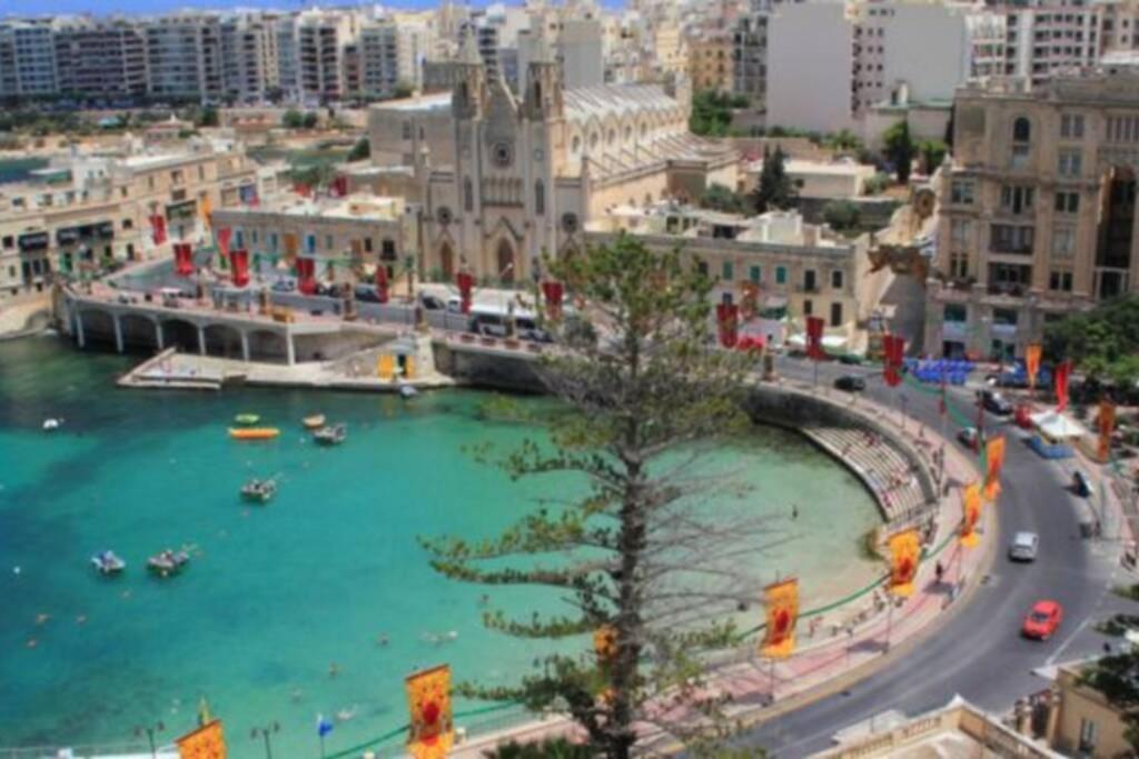 2 Bed Apt In Heart Of St Julians - 5Min From Seafront Saint Julian's ภายนอก รูปภาพ