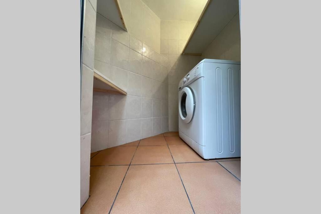 2 Bed Apt In Heart Of St Julians - 5Min From Seafront Saint Julian's ภายนอก รูปภาพ